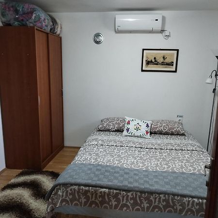 Apartment & Rooms Aleksandar Golubac Ngoại thất bức ảnh